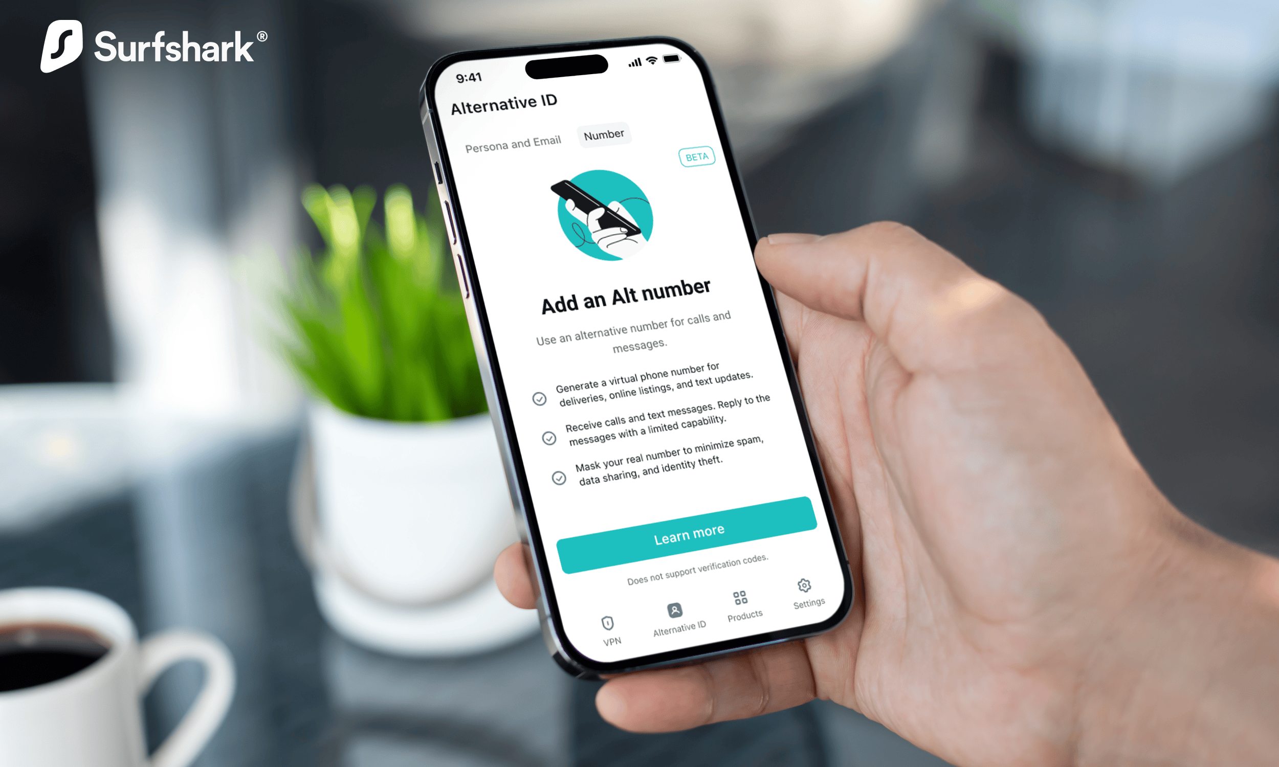- Numéro alternatif : il s'agit d'un numéro de téléphone virtuel que vous pouvez utiliser à la place de votre numéro réel. C'est parfait pour les achats en ligne ou chaque fois que vous avez besoin de donner un numéro de téléphone. Vous pouvez toujours recevoir des appels et des SMS, mais votre vrai numéro reste privé. Vous pouvez même utiliser ce numéro pour vous inscrire à des réductions afin que votre vrai numéro de téléphone reste sans spam. Un numéro alternatif peut minimiser le partage de données, les appels automatisés, le phishing par SMS, etc.