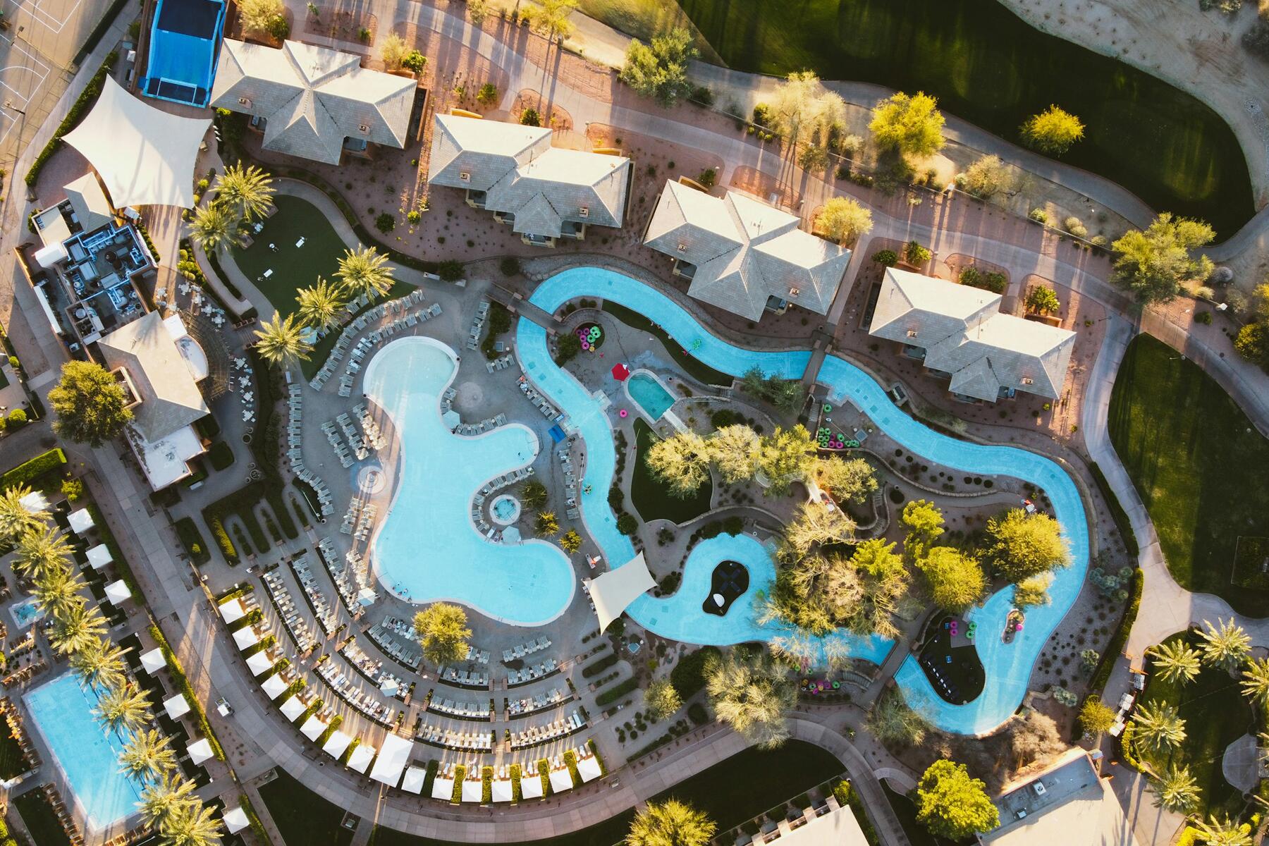 Bonne nouvelle : les hôtels ne peuvent plus facturer des « frais de séjour » cachés