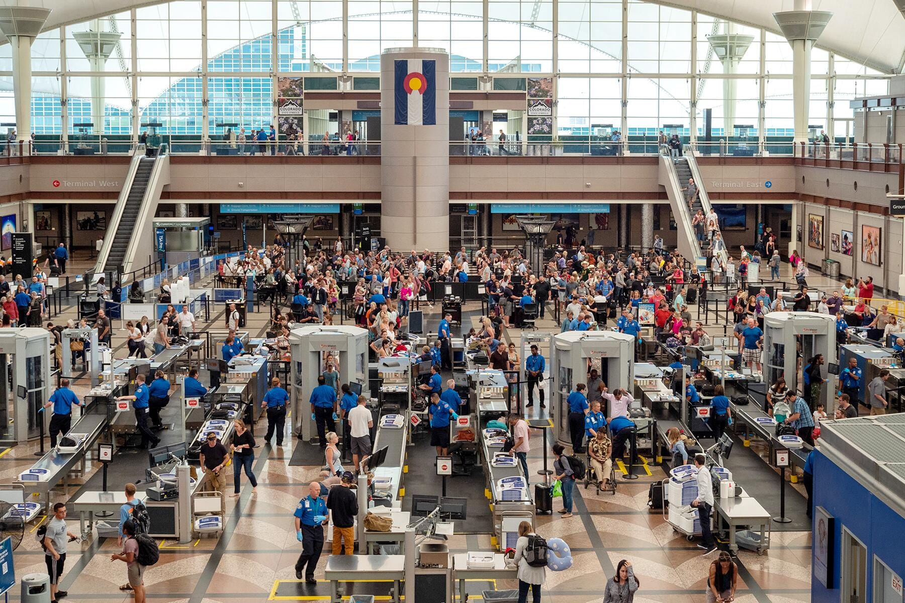 Cette astuce simple peut vous aider à obtenir des liquides via la TSA. Mais devriez-vous le faire ?