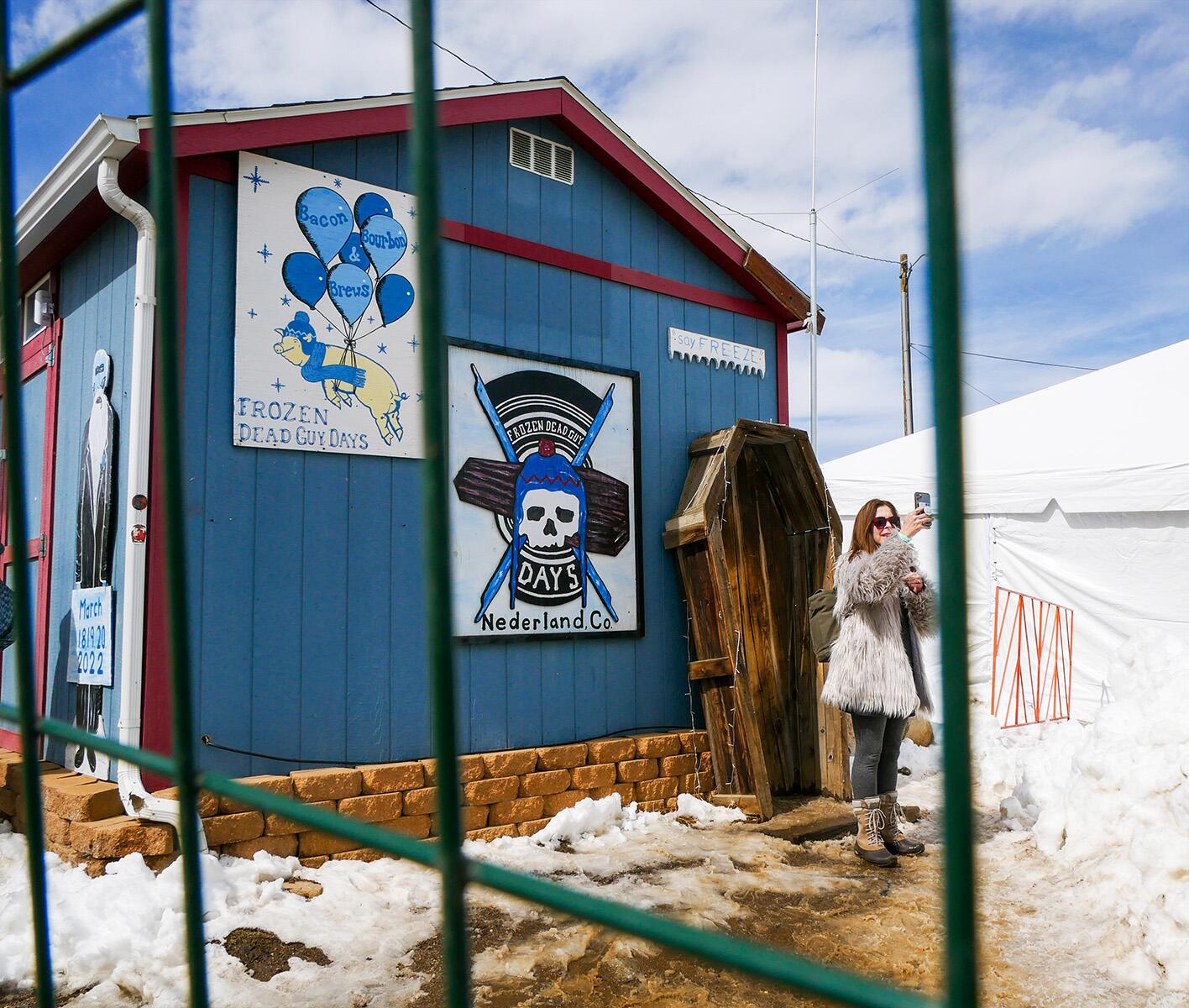 La petite ville américaine qui organise une fête pour un « mort gelé »