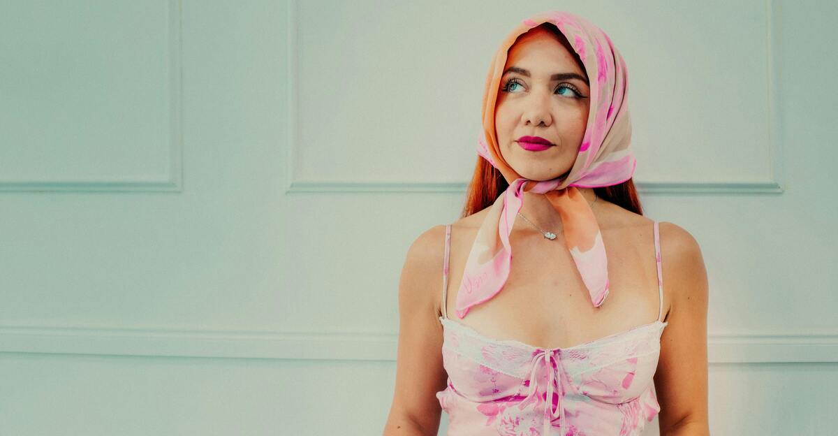 12 foulards vintage et comment les coiffer