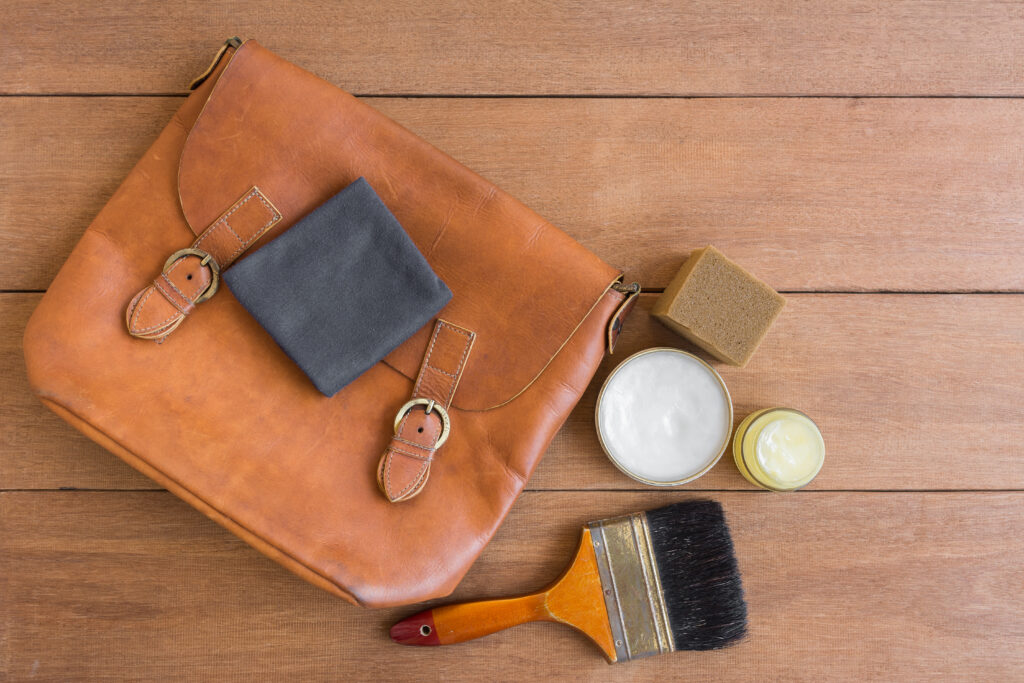 15 façons de s'occuper et de préserver vos sacs à main vintage