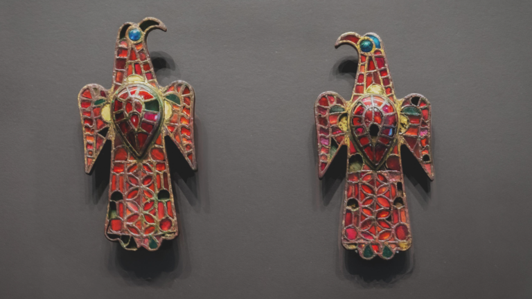 Lot De 2 Broches Anciennes Aigle Années 1920/30 - Marques FIX Et ORIA - Plaqué Or