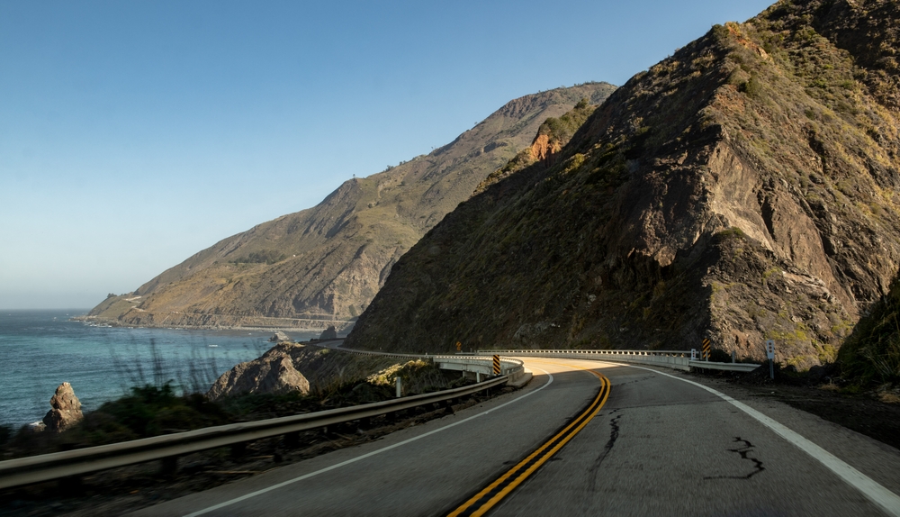 10 routes côtières où la saison d'observation des baleines est toujours aussi forte
