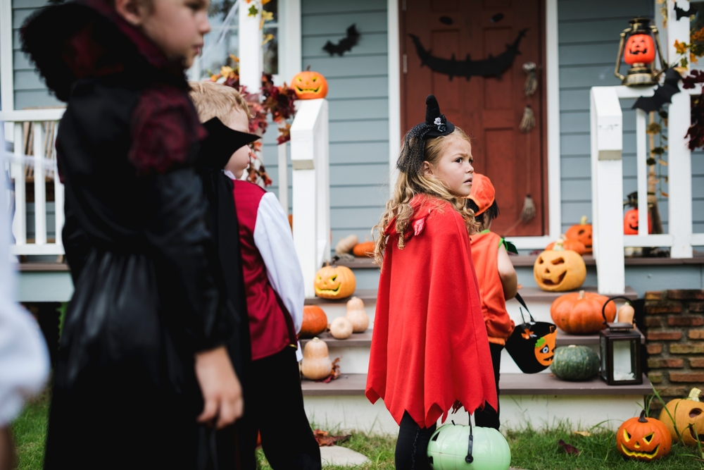11 décorations de porche effrayantes qui créent l'ambiance pour les Trick-or-Treaters
