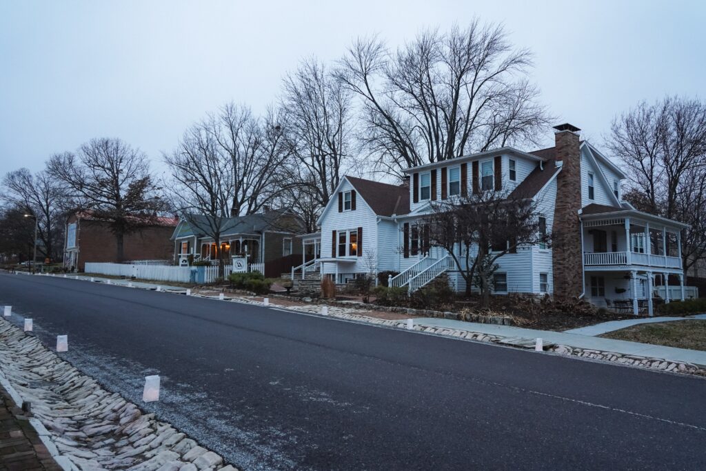 15 villes historiques moins connues qui méritent plus d’attention