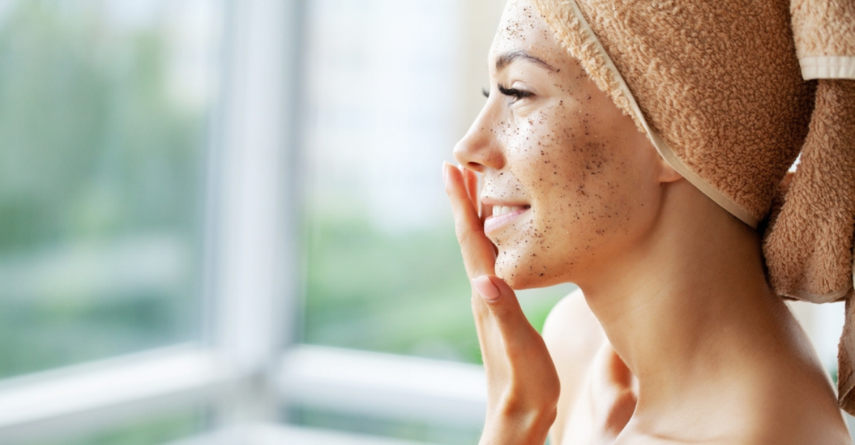 15 exfoliants assez doux pour la peau d’hiver