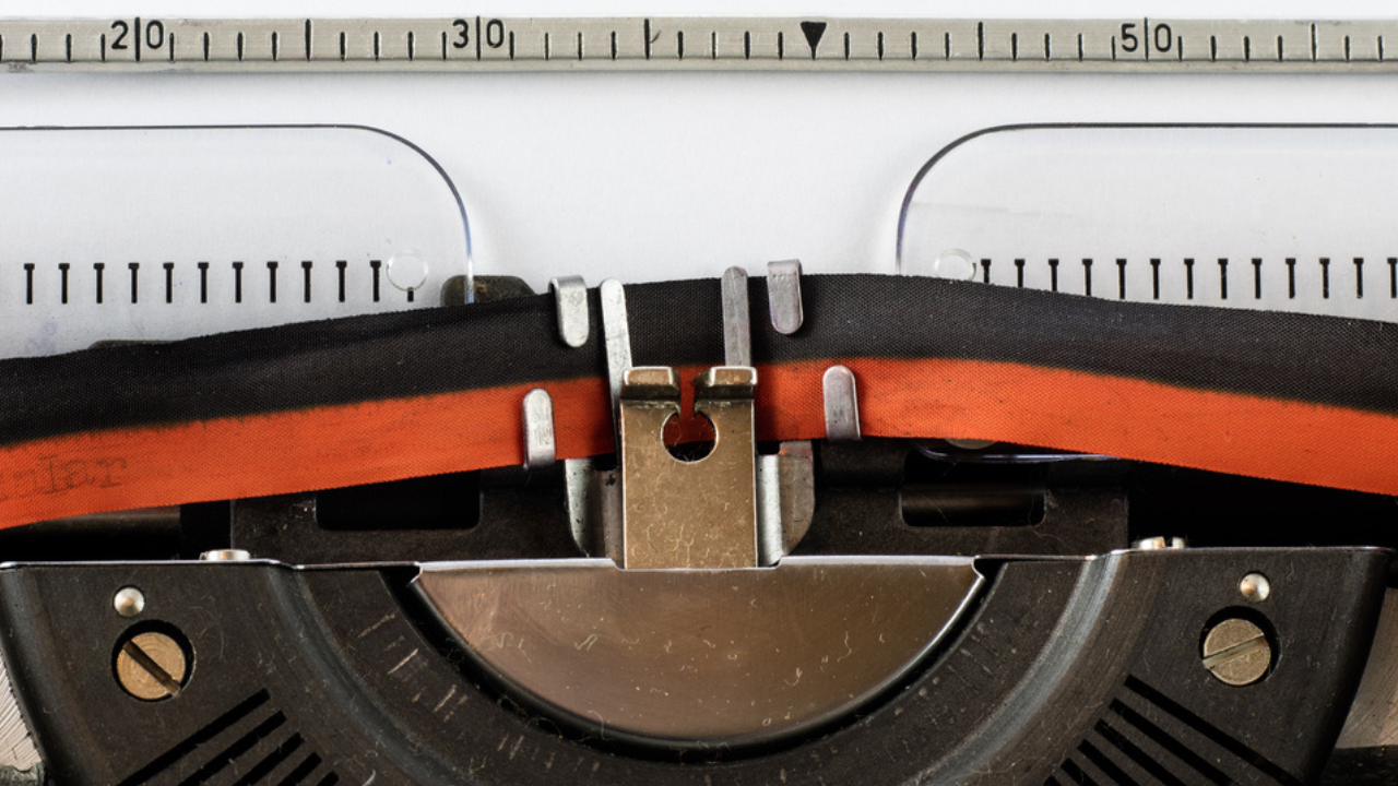 7 rubans et accessoires de machine à écrire vintage qui se vendent bien