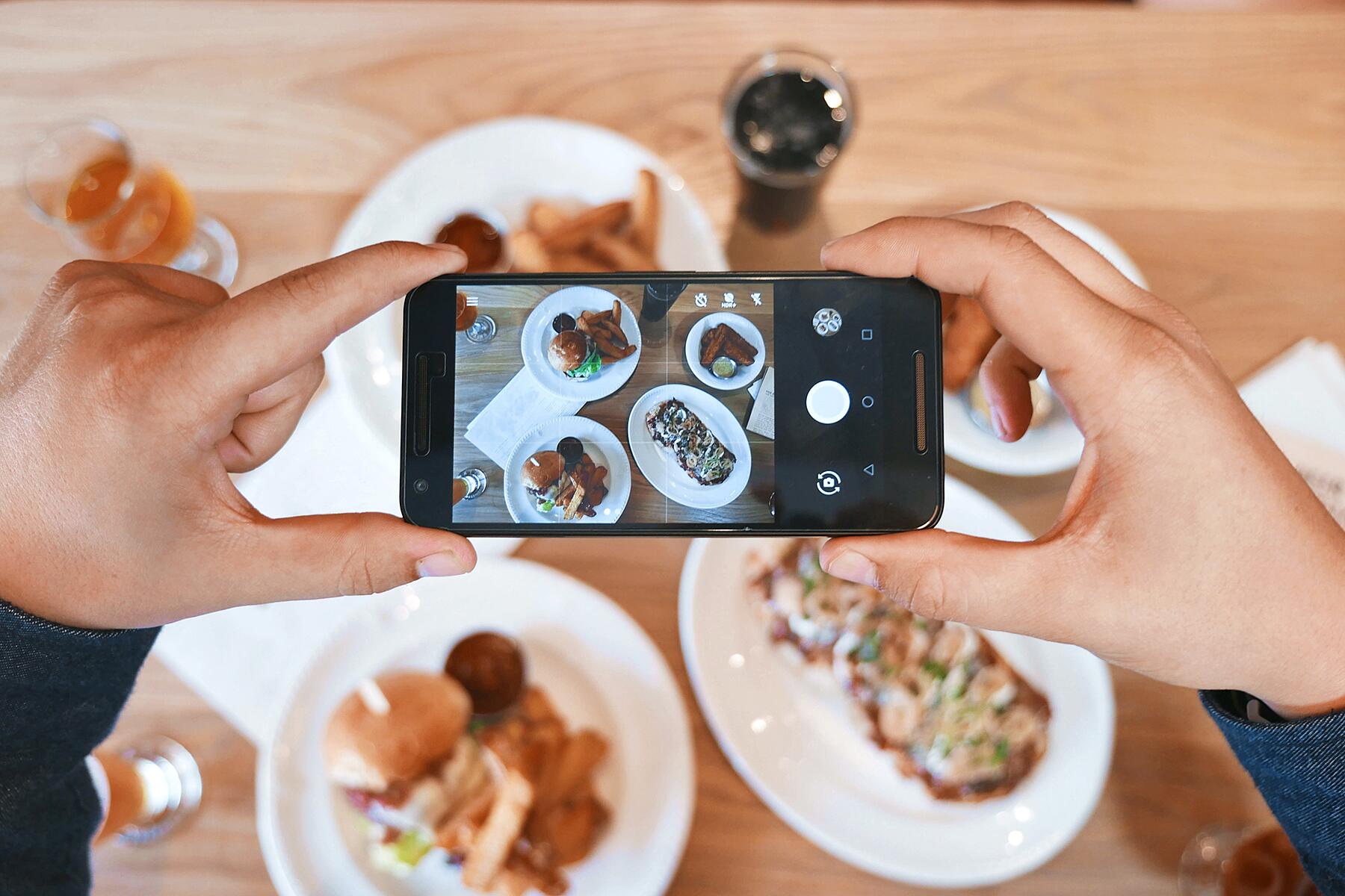 Les États-Unis veulent voir les publications des voyageurs européens sur les réseaux sociaux