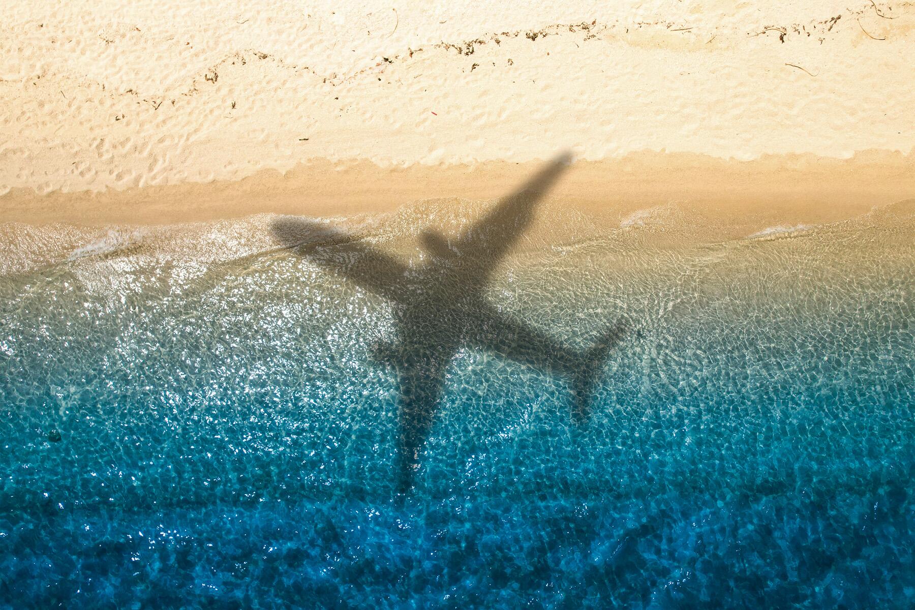 Trump étend l'interdiction de voyager à 20 pays supplémentaires, dont Antigua, la Dominique et la Tanzanie