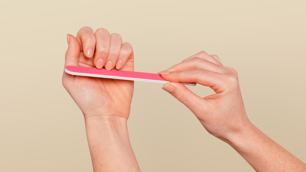 15 conseils de soin des ongles en fin d’hiver pour les ongles cassants et les petites ongles