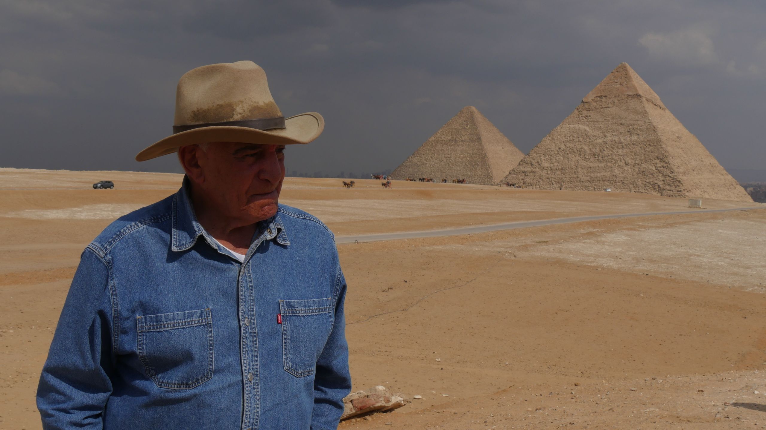 Le célèbre archéologue Zahi Hawass dit qu'il est sur le point de trouver la tombe de Néfertiti dans un nouveau documentaire