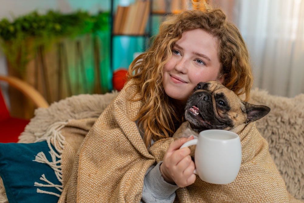 10 petites routines matinales qui aident réellement lors des sombres journées d'hiver