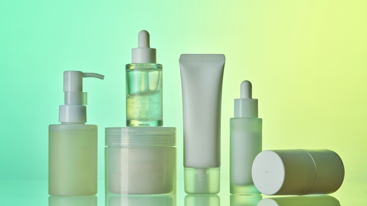 14 achats de beauté à moins de 10 $ qui s'avèrent utiles en février