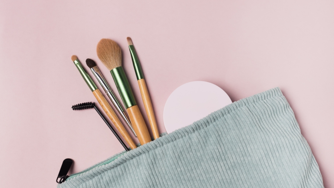 14 février Tâches de nettoyage de la trousse de maquillage qui prennent 15 minutes