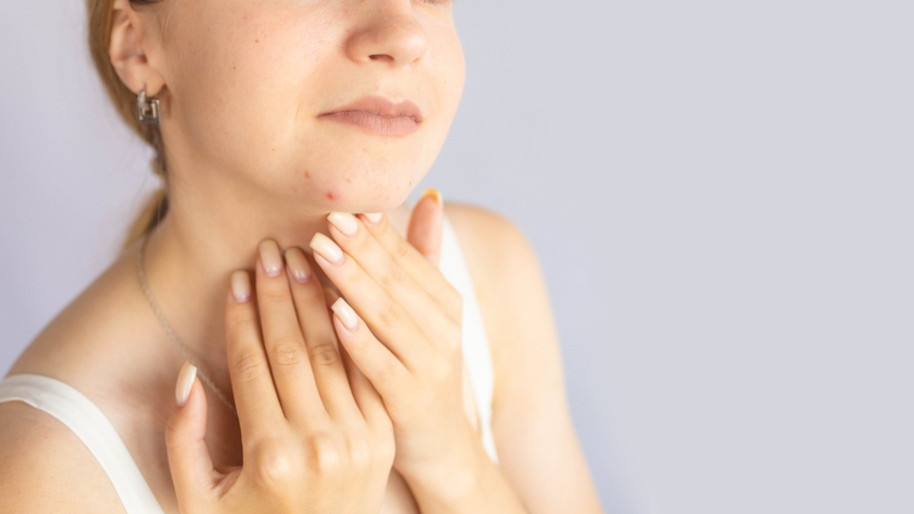 14 traitements localisés contre l'acné qui réduisent les éruptions cutanées sans dessécher votre visage