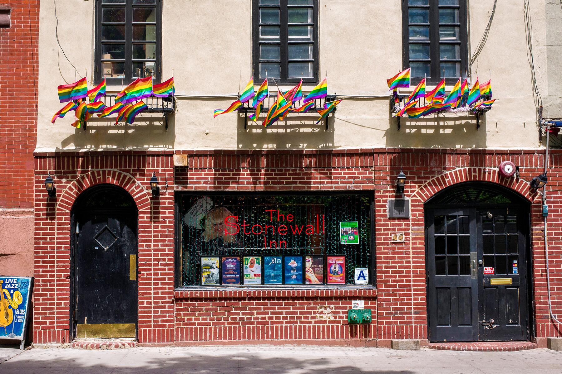 L’administration Trump retire le drapeau de la fierté du monument historique Stonewall de New York