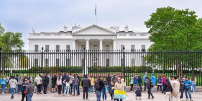 Les États-Unis exigent l’accès aux données privées des Européens ou disent adieu aux voyages sans visa