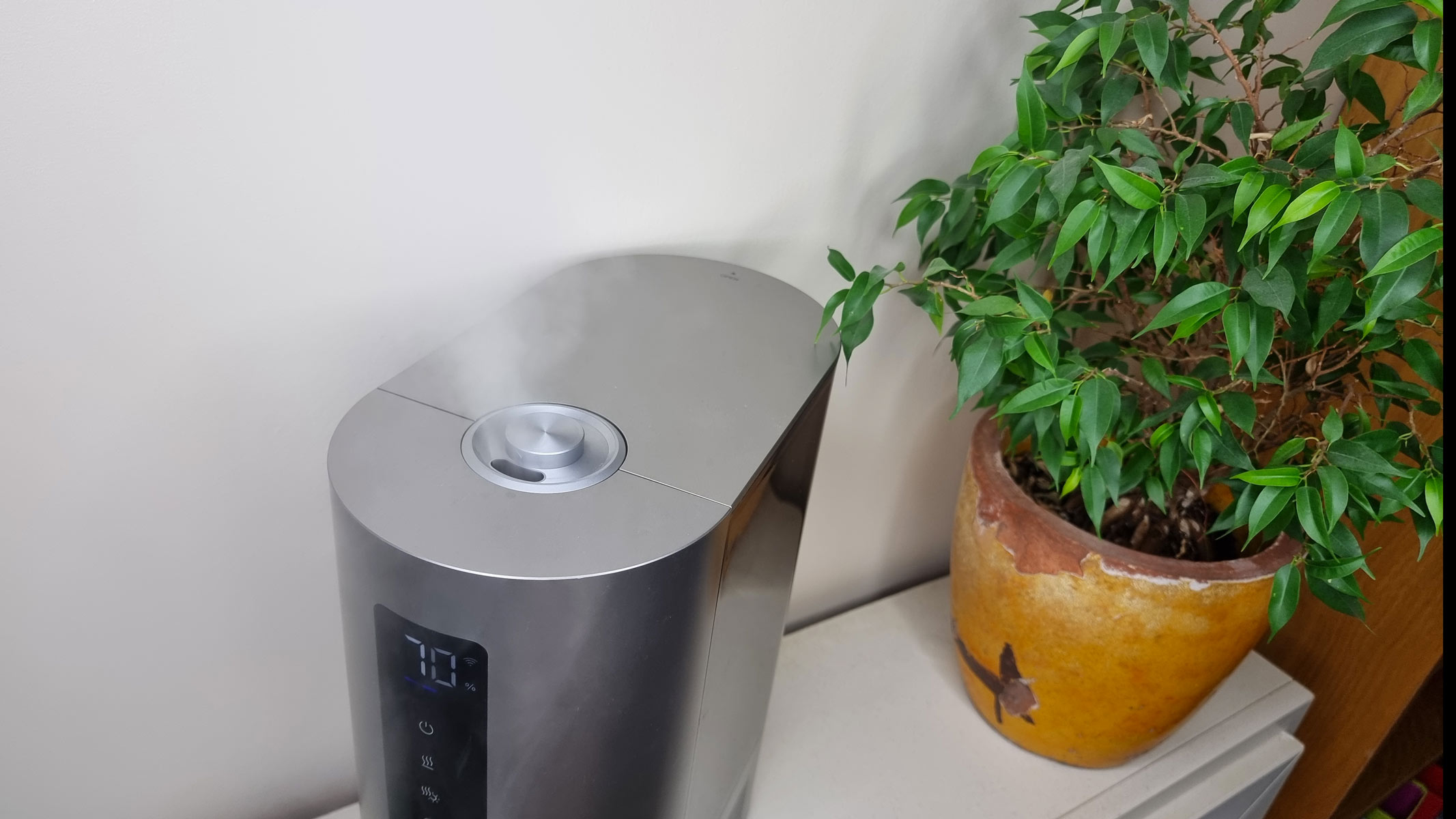 L'humidificateur intelligent Dreo 713S est testé par notre évaluateur