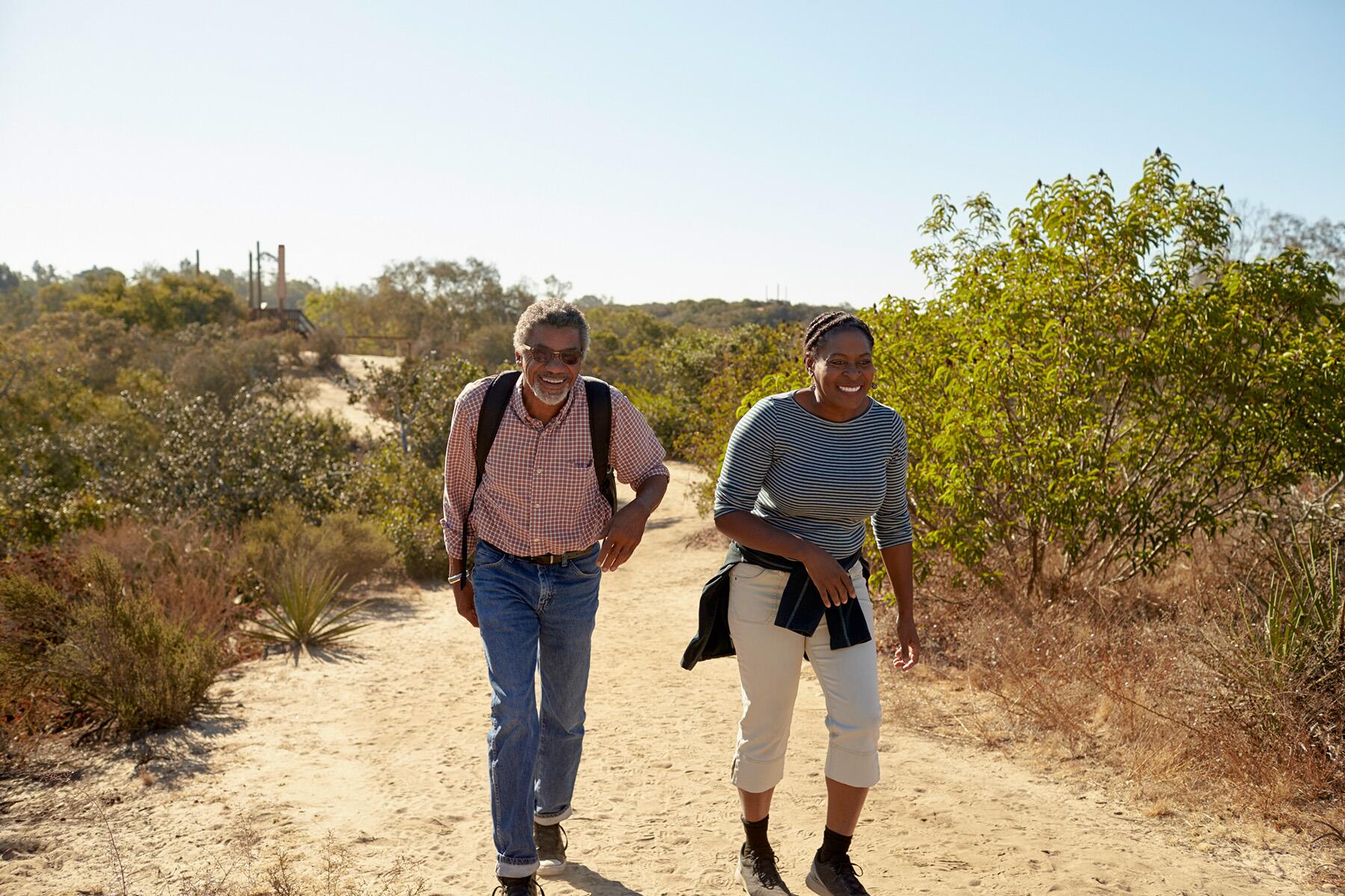 10 groupes Black Adventure aidant les voyageurs à renouer avec le plein air