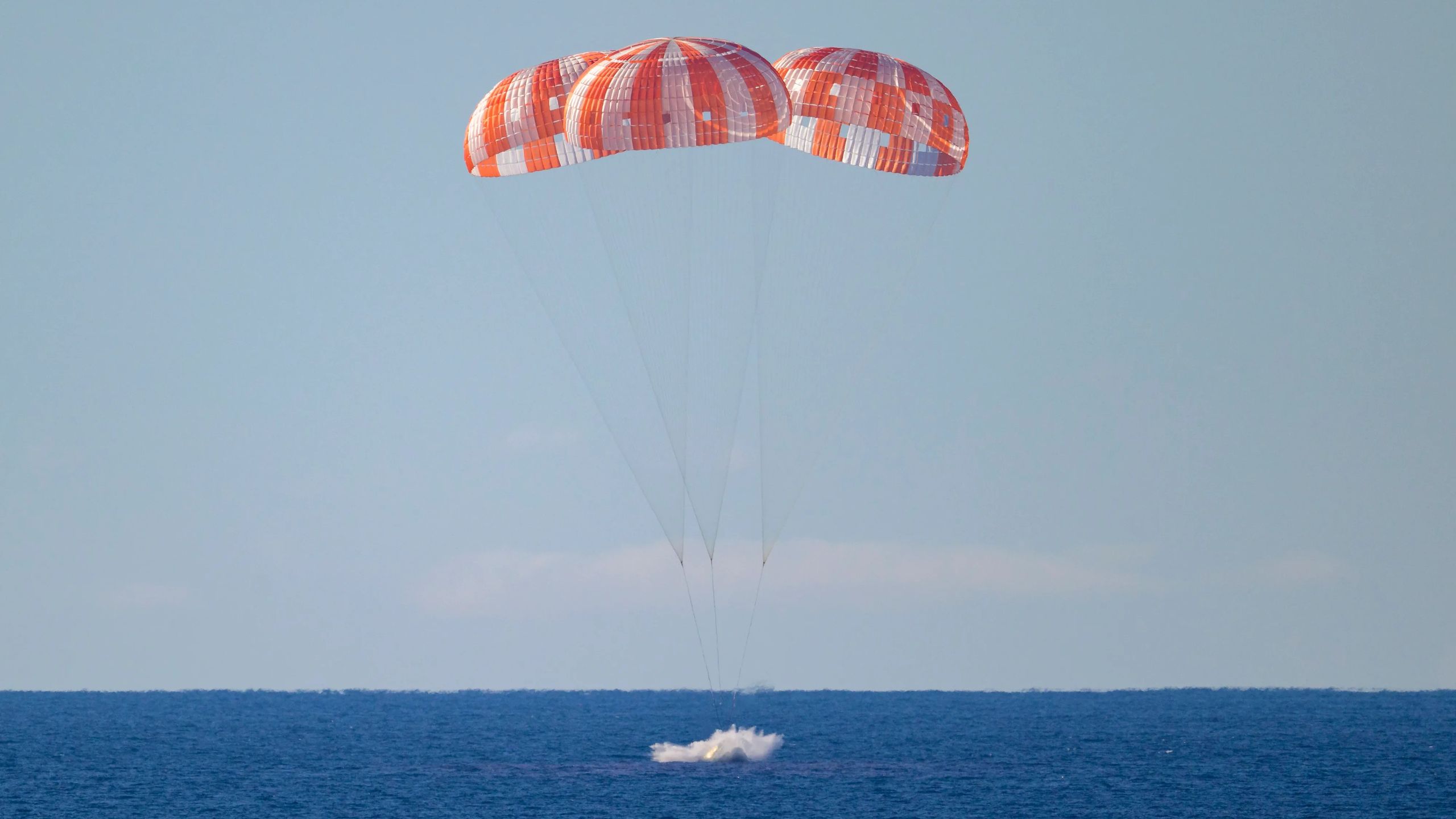 « Je suis à court de mots » : la mission Artemis II rentre chez elle dans la joie et les acclamations après une mission historique de 10 jours