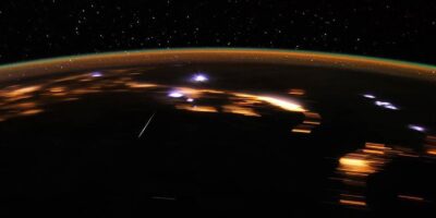 Pluie de météores Lyrid 2026 : observez la première pluie d&rsquo;étoiles filantes du printemps dans un ciel sans lune