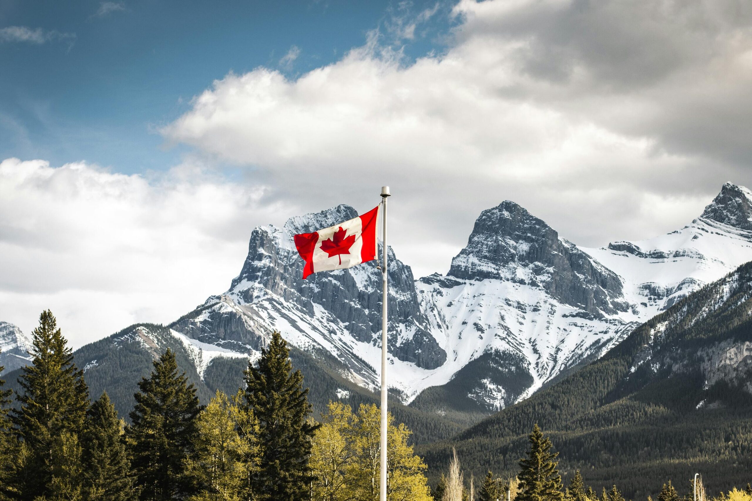 Des Américains inquiets tentent de s'installer au Canada