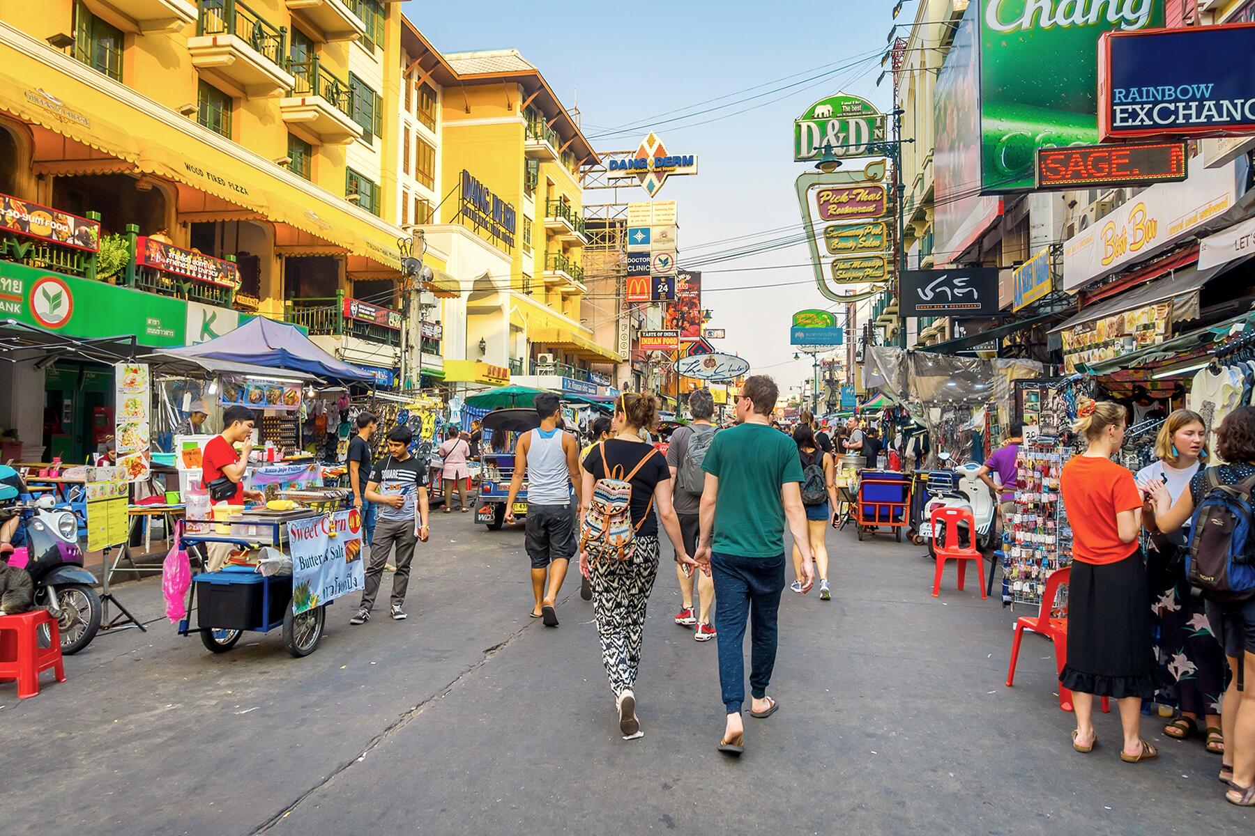 Pas d'assurance, pas d'entrée en tant que destination de voyage privilégiée, des mesures de répression sont prévues