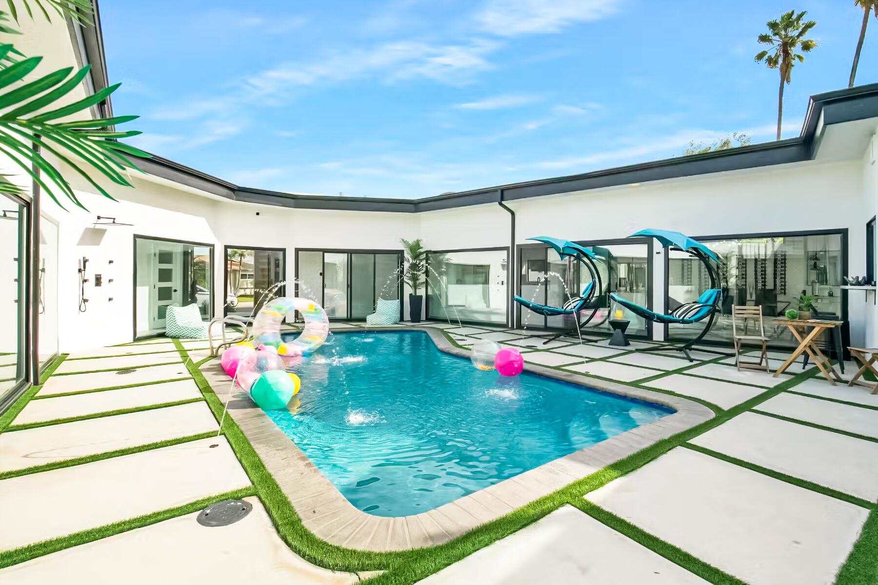 10 superbes piscines privées à travers l’Amérique que vous pouvez louer à l’heure