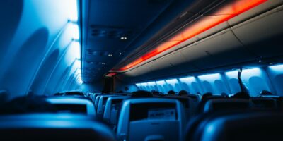 Les compagnies aériennes devraient offrir à leurs meilleurs passagers les sièges les moins chers