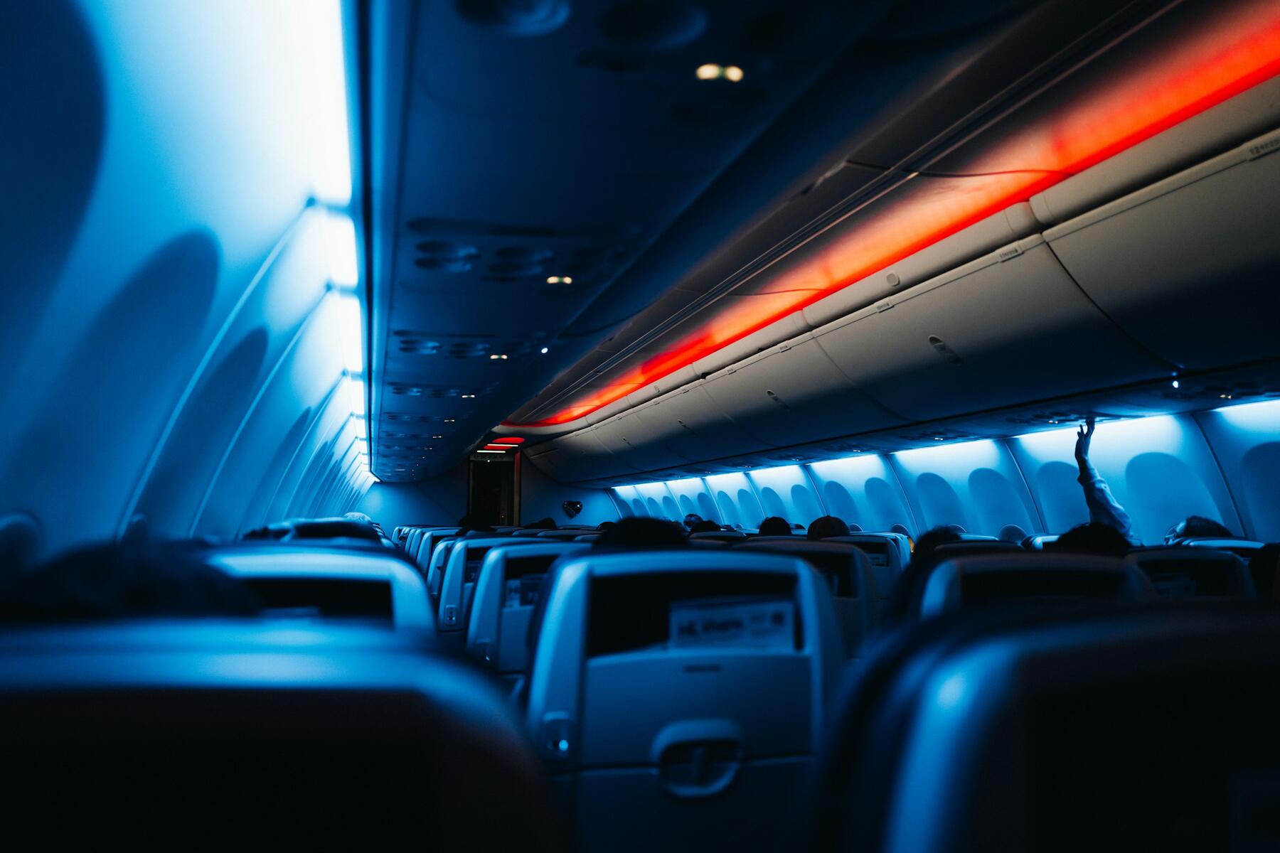 Les compagnies aériennes devraient offrir à leurs meilleurs passagers les sièges les moins chers