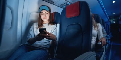 Un passager expulsé de l&rsquo;avion pour avoir refusé de raccrocher