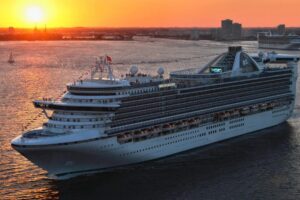 Une épidémie de norovirus frappe deux navires de croisière en une semaine