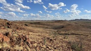Des « preuves sans équivoque » de l'âge du plus ancien cratère d'impact de la Terre s'avèrent décalées d'un demi-milliard d'années.