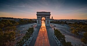 Est-ce l’hôtel 5 étoiles le plus négligé de Paris ?