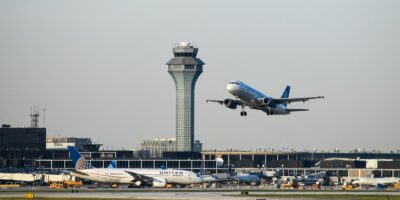 Un responsable de Trump veut interrompre les voyages internationaux dans les principaux aéroports américains
