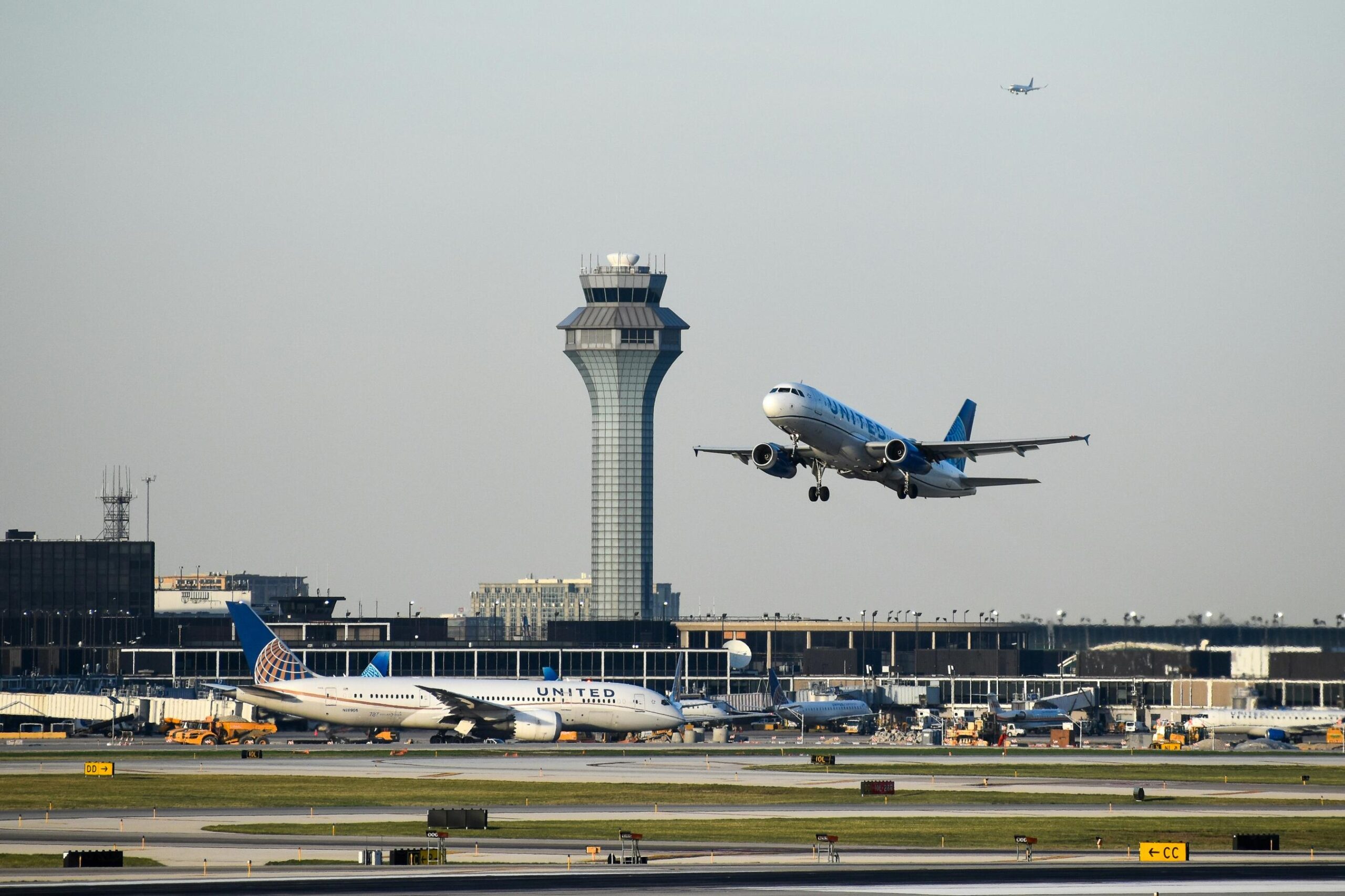 Un responsable de Trump veut interrompre les voyages internationaux dans les principaux aéroports américains