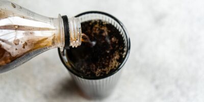 Dilemme diagnostique : une énorme masse dans l&rsquo;estomac de la femme était probablement causée par un médicament de type Ozempic – et dissoute avec du soda light