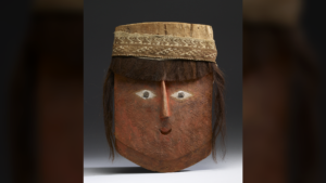Masque de momie avec perruque : une « fausse tête » vieille de 1 000 ans trouvée au Pérou et fabriquée avec de vrais cheveux humains et du cinabre rouge toxique