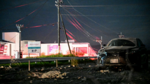 Un séisme de magnitude 6,8 piège les acheteurs alors qu'un centre commercial s'effondre au Japon – voici pourquoi l'événement sismique était inhabituel