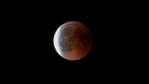 Comment voir et photographier l'éclipse partielle de Lune les 27 et 28 août