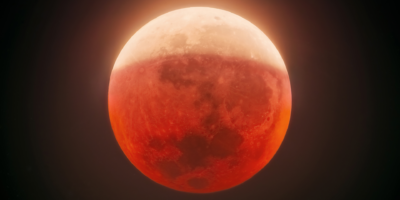 La lune devient rouge ce soir – voici pourquoi et comment la regarder