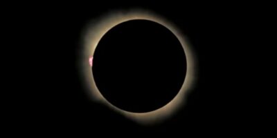Totalité! Voir les premières photos de l&rsquo;éclipse totale de Soleil du 12 août au-dessus de l&rsquo;Espagne