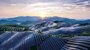La Chine franchit une étape importante dans le domaine de l'énergie solaire : qu'est-ce que cela signifie pour le plus grand émetteur de gaz à effet de serre au monde ?