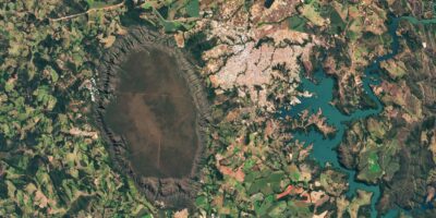 Un imposant dôme en forme d&rsquo;éponge au Brésil est la source secrète des sources chaudes à proximité — La Terre vue de l&rsquo;espace