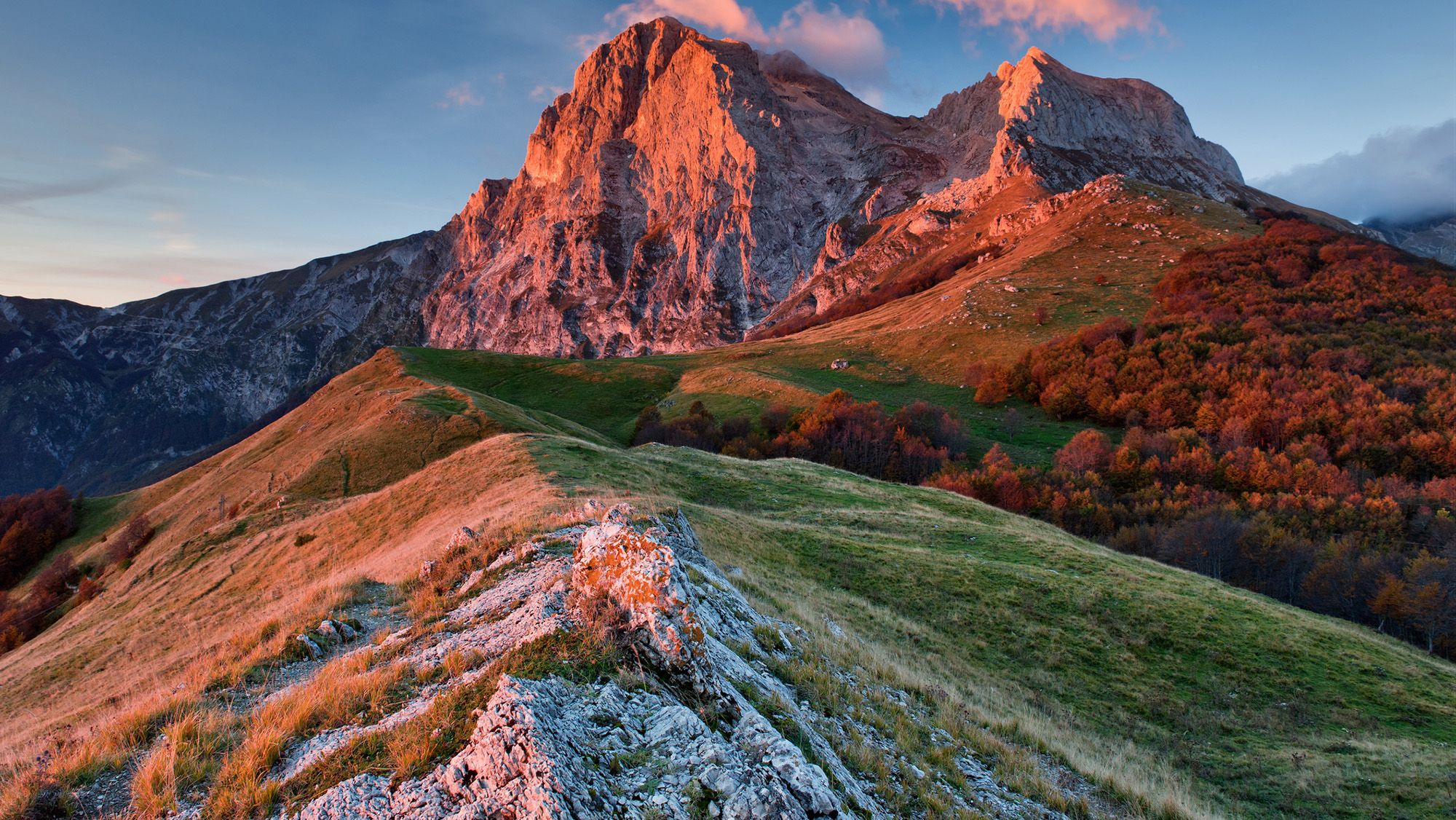 La croûte terrestre « s'ouvre » sous l'Italie – et cela pourrait expliquer la plupart des tremblements de terre dans la région.