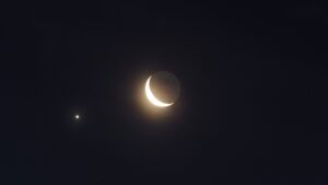 Réglez votre alarme : Jupiter disparaîtra demain derrière le croissant de lune dans un alignement une fois par décennie