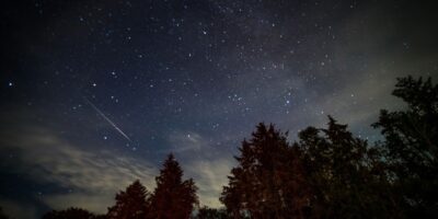 Les Draconides, une pluie imprévisible pouvant amener des centaines de météores par minute, ont commencé