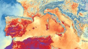 "Cela me donne l'impression que nous pouvons faire beaucoup pour y remédier" : un responsable de l'ESA partage un instantané saisissant des vagues de chaleur estivales record en Europe — La Terre vue de l'espace