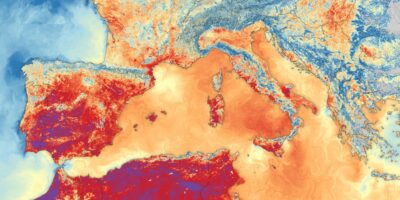 « Cela me donne l&rsquo;impression que nous pouvons faire beaucoup pour y remédier » : un responsable de l&rsquo;ESA partage un instantané saisissant des vagues de chaleur estivales record en Europe — La Terre vue de l&rsquo;espace